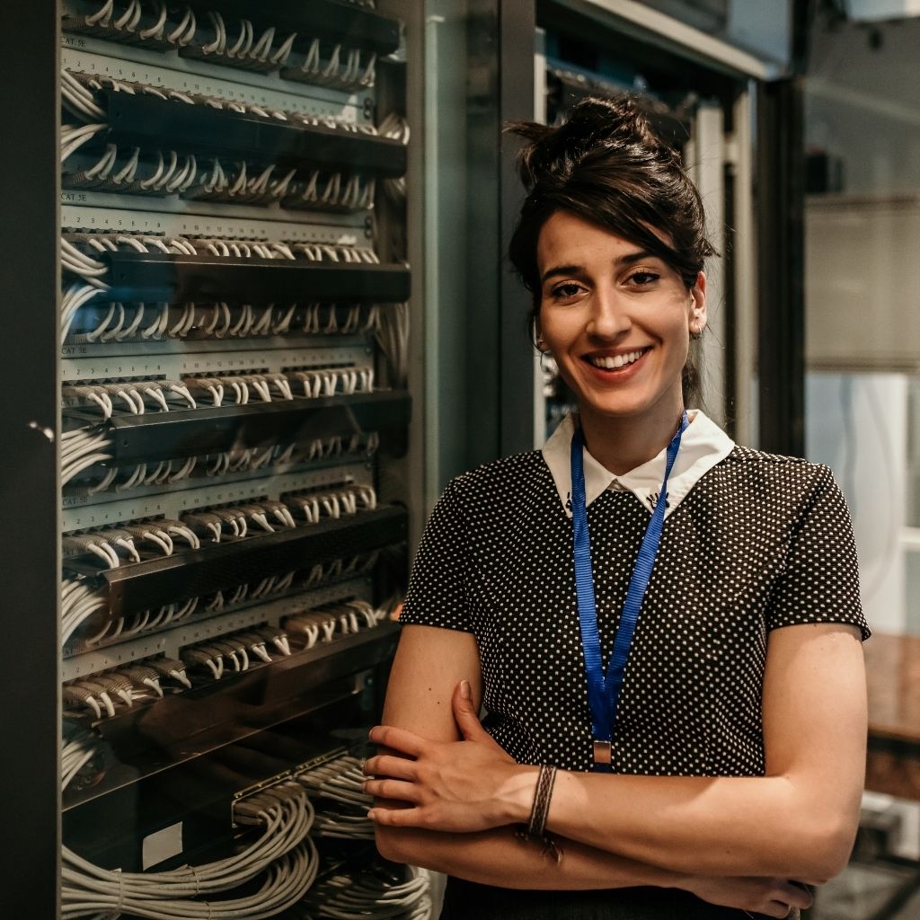 Bizcehost.com ile güvenilir ve hızlı web hosting hizmetlerinin keyfini çıkarın. Profesyonel destek, yüksek performanslı sunucular ve kullanıcı dostu arayüzümüzle işletmenizi çevrimiçi dünyada başarıya taşıyın